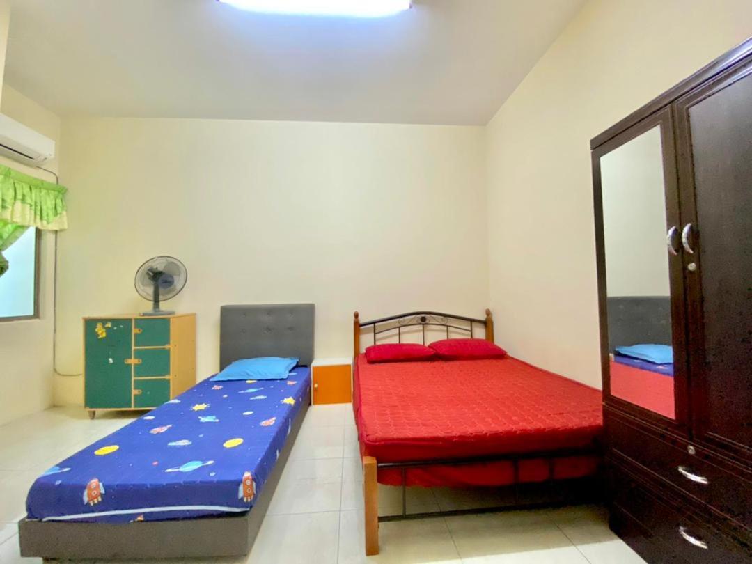 Homestay Ipoh Pengkalan Zawiah Exterior photo